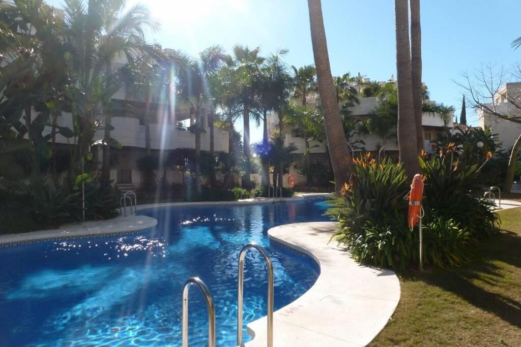 Fuente Aloha Apartment Marbella Exterior photo